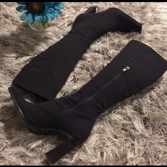 Prada Shoes - 🌺 PRADA BLACK WOVEN KNEE-HIGH BOOTS SIZE 7🌺